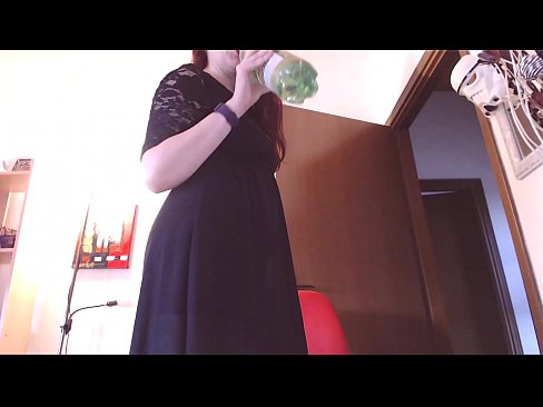❤️ 一个喜欢脏兮兮的内裤的顺从的奴隶，在看完这段视频后被迫自慰！这是个很好的例子。 Porno vk