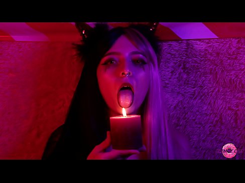 ❤️ 性感魅魔的激情口交，嘴上的满足感 Porno vk